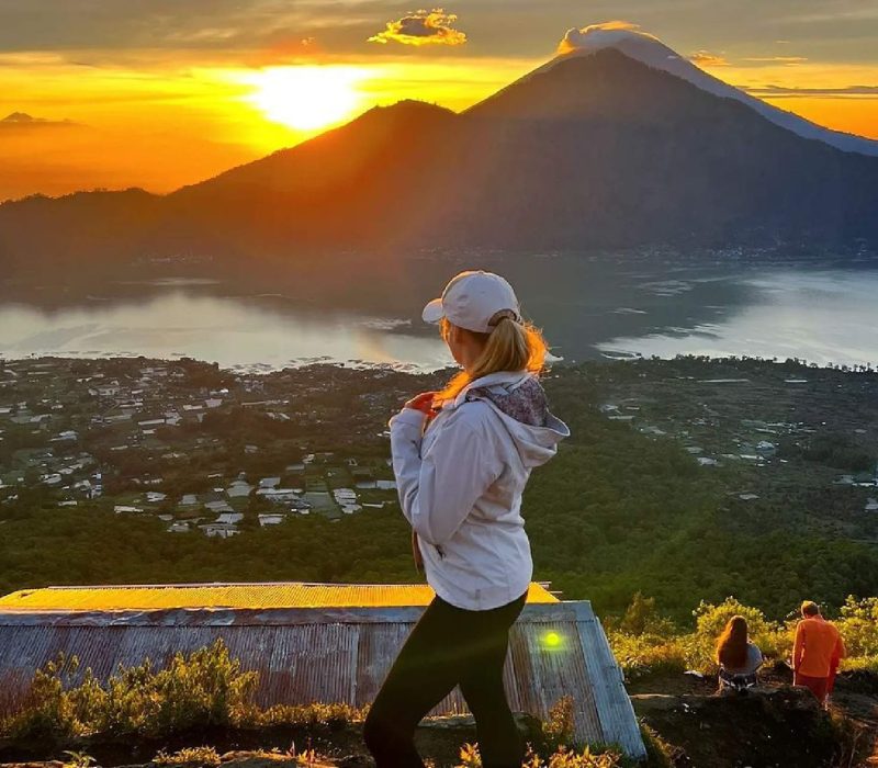 Mt batur Trek & Massage